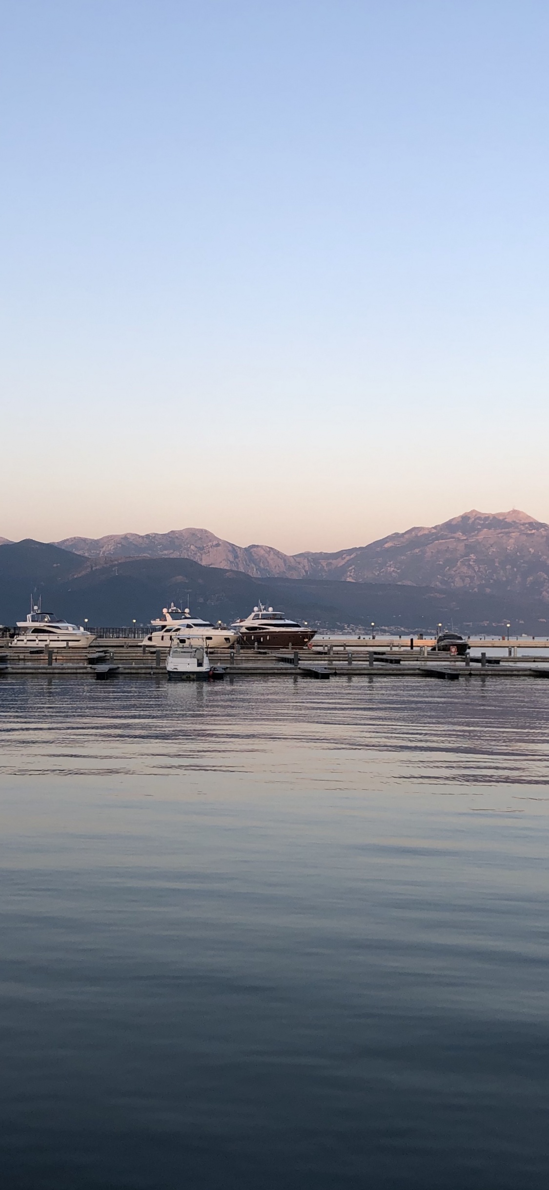 Calasetta, Archipel Des Sulcis, Sola de Santantoco, Rock Mangiabarche, Île Plate. Wallpaper in 1125x2436 Resolution