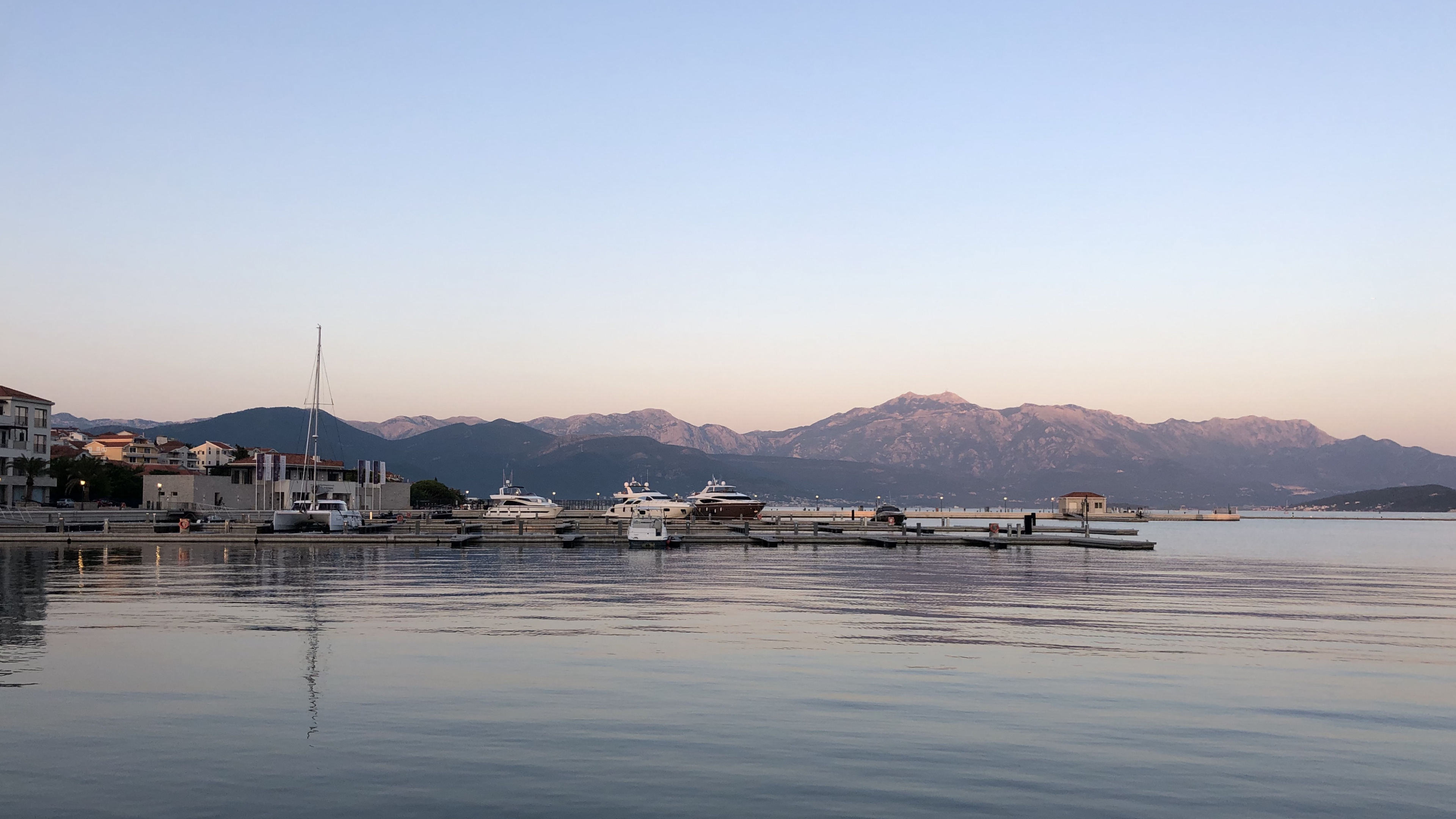 Calasetta, Archipel Von Sulcis, Sola Von Santantoco, Rock Mangiabarche, Flache Insel. Wallpaper in 3840x2160 Resolution