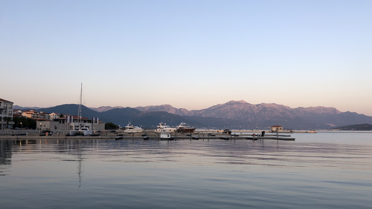 Calasetta, Archipelago of Sulcis, Sola di Santantoco, Scoglio Mangiabarche, Isola Piana. Wallpaper in 1280x720 Resolution