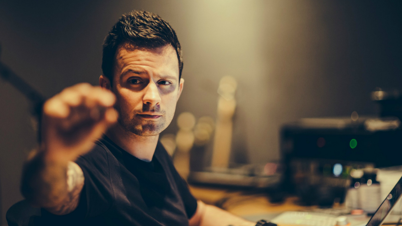 Musik Künstler, Spaß, Portrait, Album, Progressives Haus. Wallpaper in 1366x768 Resolution