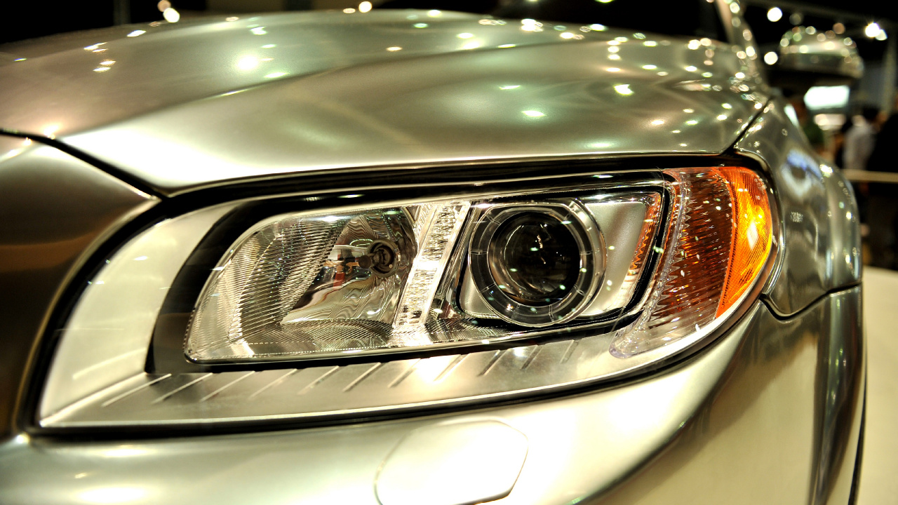 Schwarzer Und Silberner Autospiegel. Wallpaper in 1280x720 Resolution