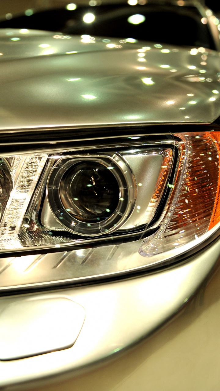 Schwarzer Und Silberner Autospiegel. Wallpaper in 720x1280 Resolution