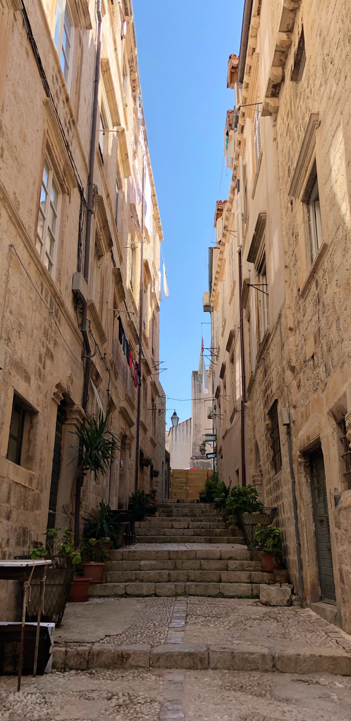 Site Historique, Histoire Ancienne, L'architecture Médiévale, Route, Quartier. Wallpaper in 1440x2960 Resolution