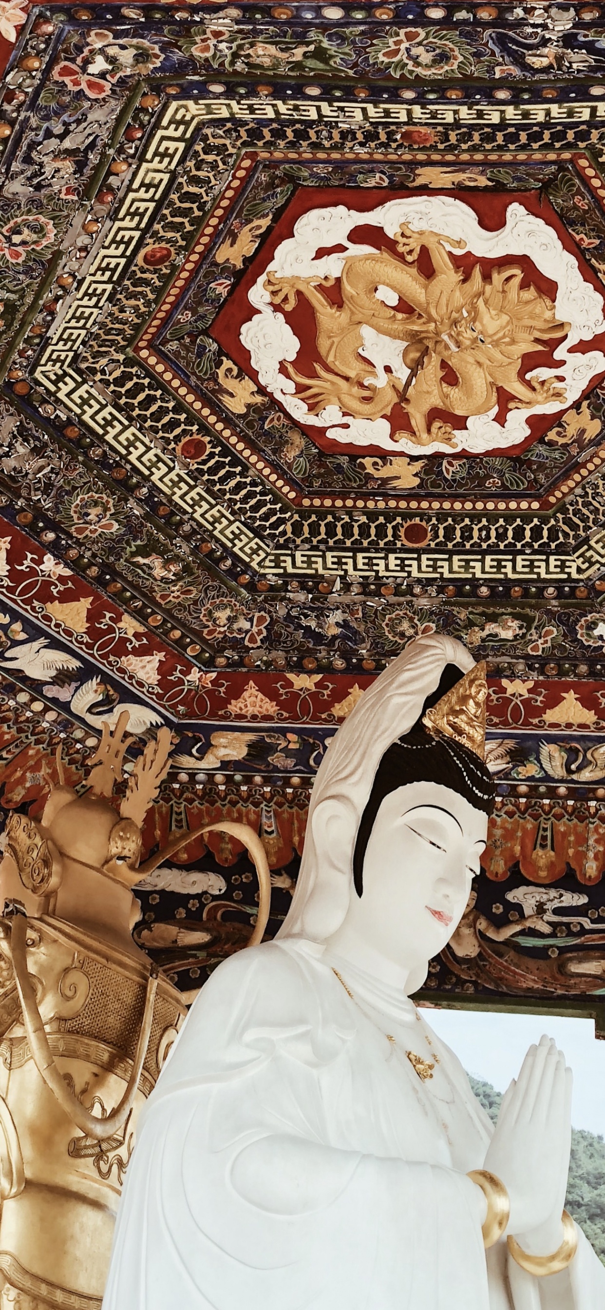 Hong Kong, Ten Thousand Buddhas Monastery, Textile, Sculpture, Art. Wallpaper in 1242x2688 Resolution
