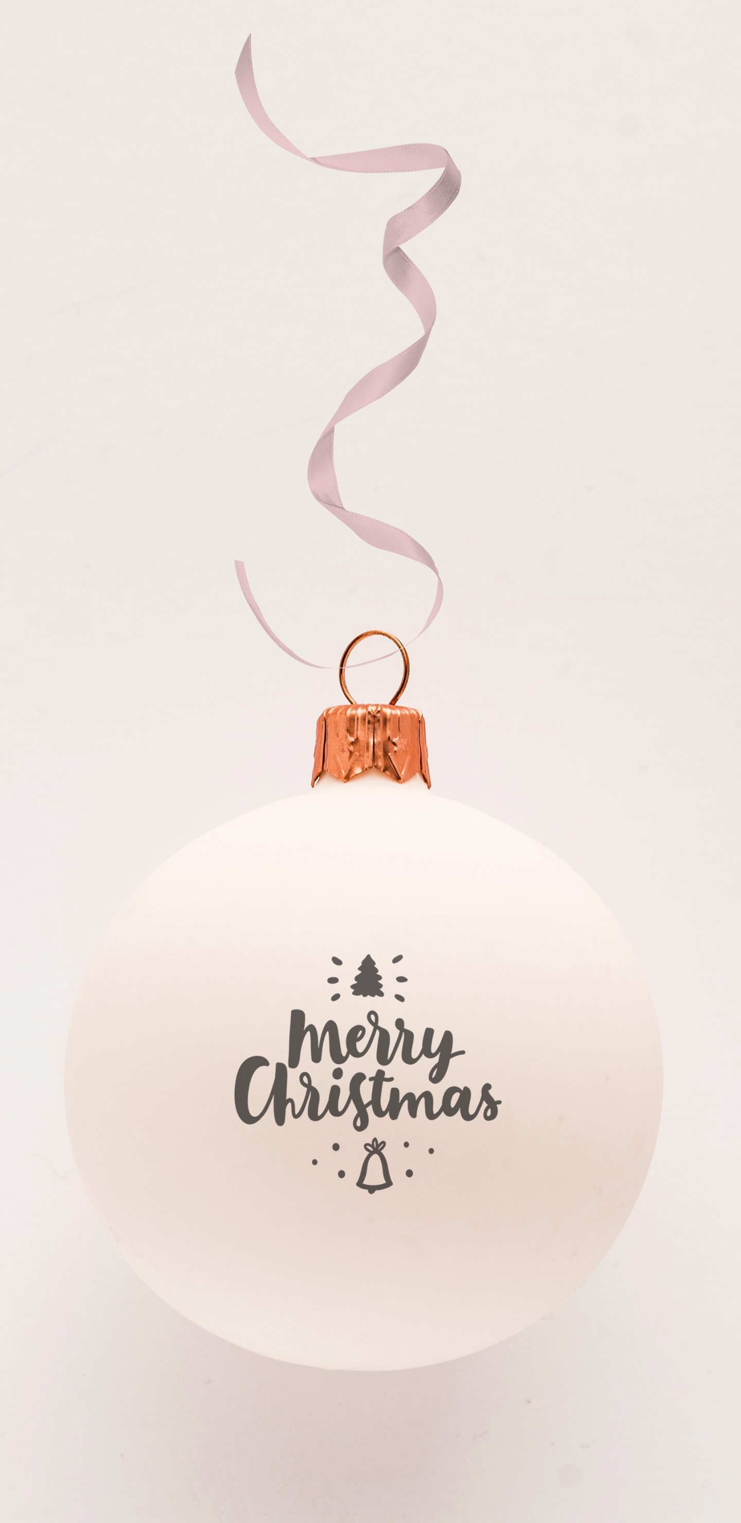 Adorno de Navidad, El Día De Navidad, Decoración de la Navidad, Texto, Logotipo. Wallpaper in 1440x2960 Resolution