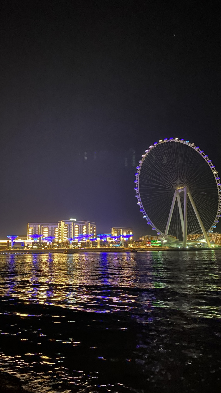 Dubai, Reflexion, Gewässer, Nacht, Natur. Wallpaper in 750x1334 Resolution
