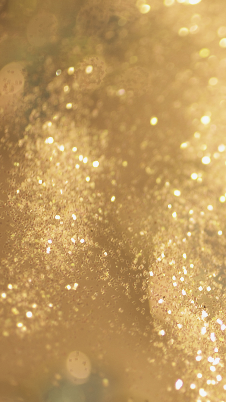 Gouttelettes D'eau Sur Une Surface Brune. Wallpaper in 750x1334 Resolution