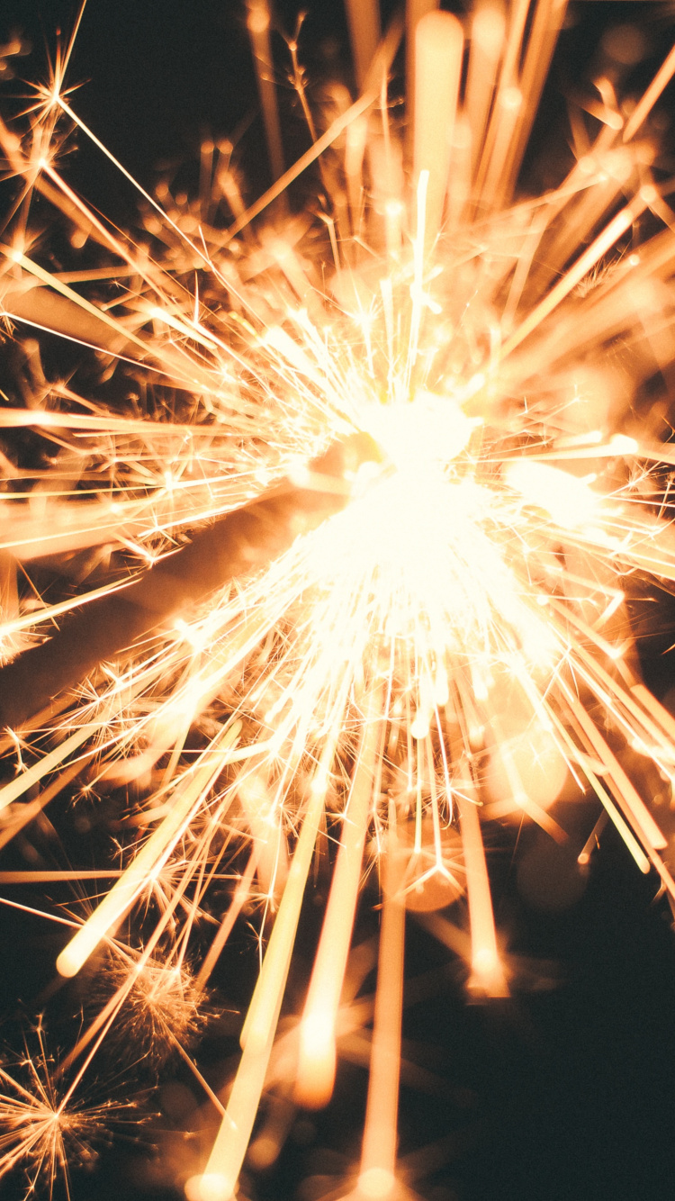 le Réveillon du Nouvel An, Artifice, Cierge, le Jour de L'an, Diwali. Wallpaper in 750x1334 Resolution