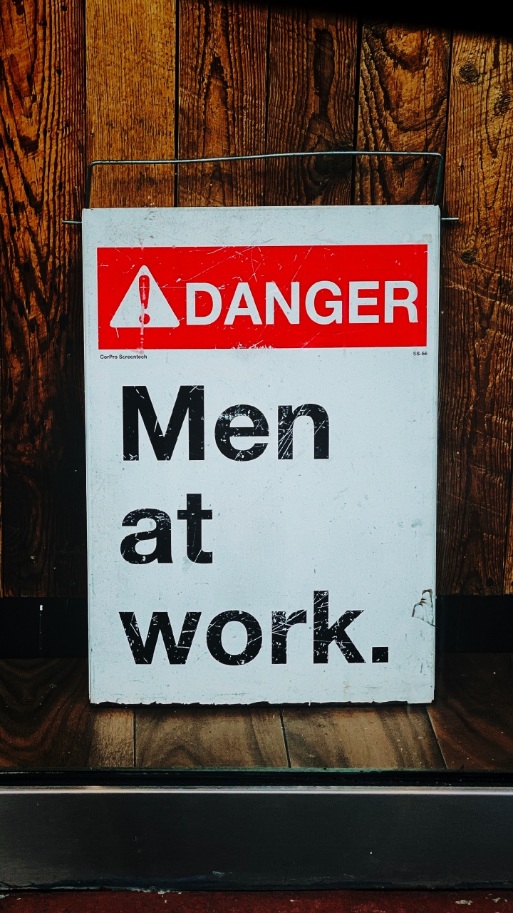 Weißes Und Rotes Nichtraucherzeichen. Wallpaper in 720x1280 Resolution