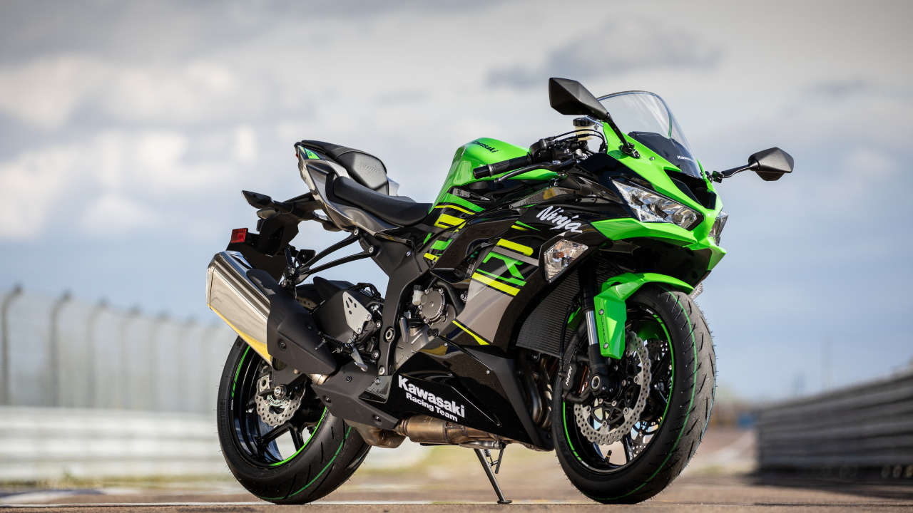 Green and Black Sports Bike. Wallpaper in 1280x720 Resolution