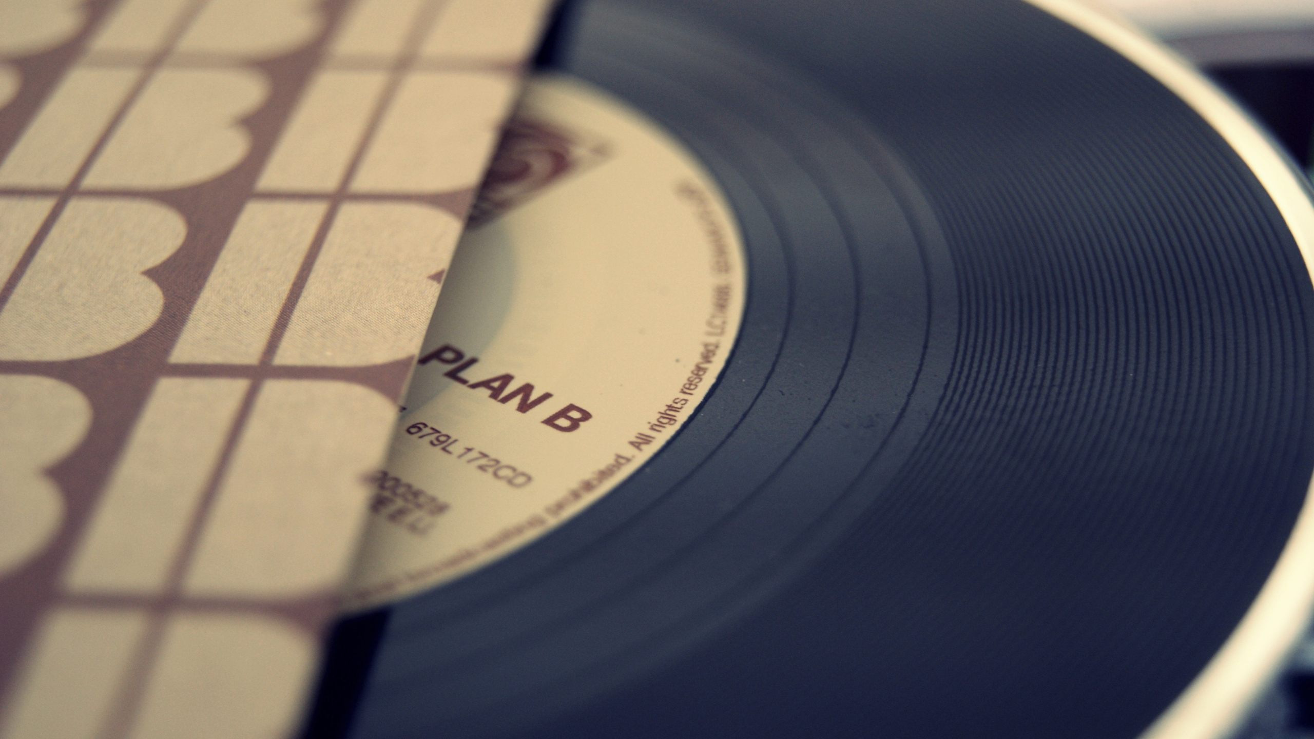 Phonograph Record, Gramophone Record, Data Storage Device, Music, Circle. Wallpaper in 2560x1440 Resolution