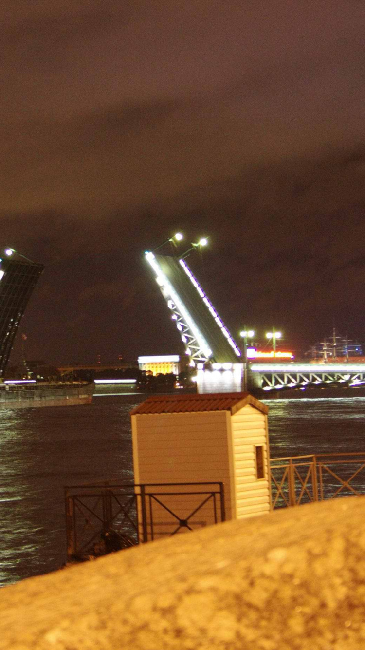 Brown and White Ship on Sea During Night Time. Wallpaper in 750x1334 Resolution
