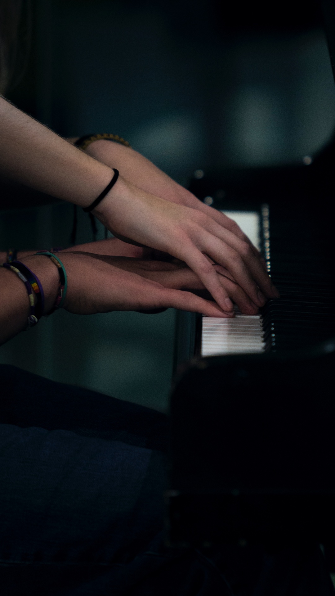 钢琴, 钢琴家, 手, 音乐家, 手臂 壁纸 1080x1920 允许