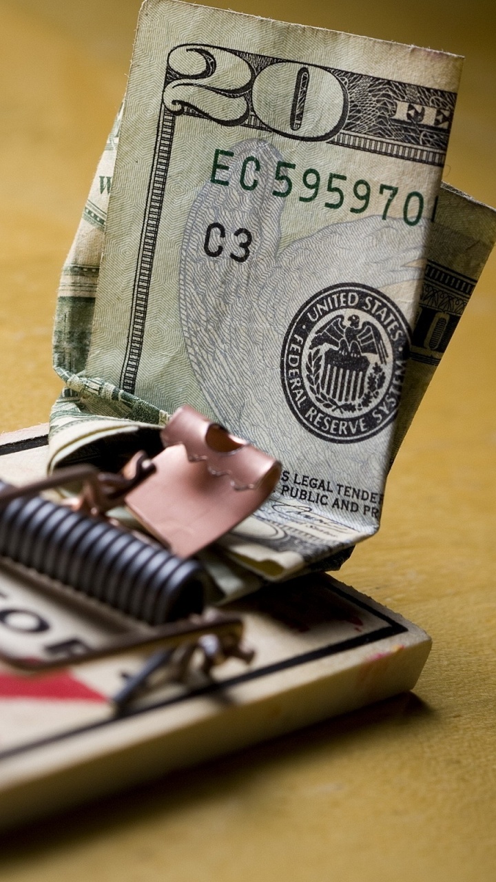 Schwarzer Metallrahmen Auf Braunem Holztisch. Wallpaper in 720x1280 Resolution