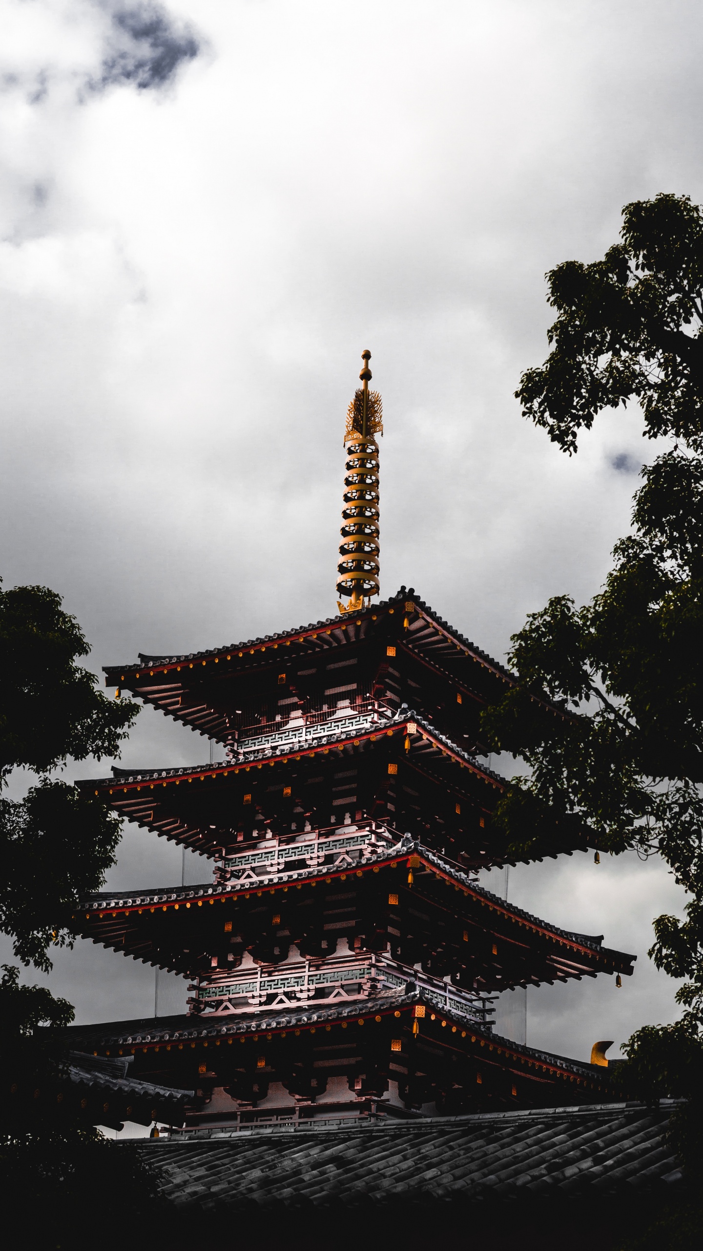 Red and Black Pagoda Temple. Wallpaper in 1440x2560 Resolution