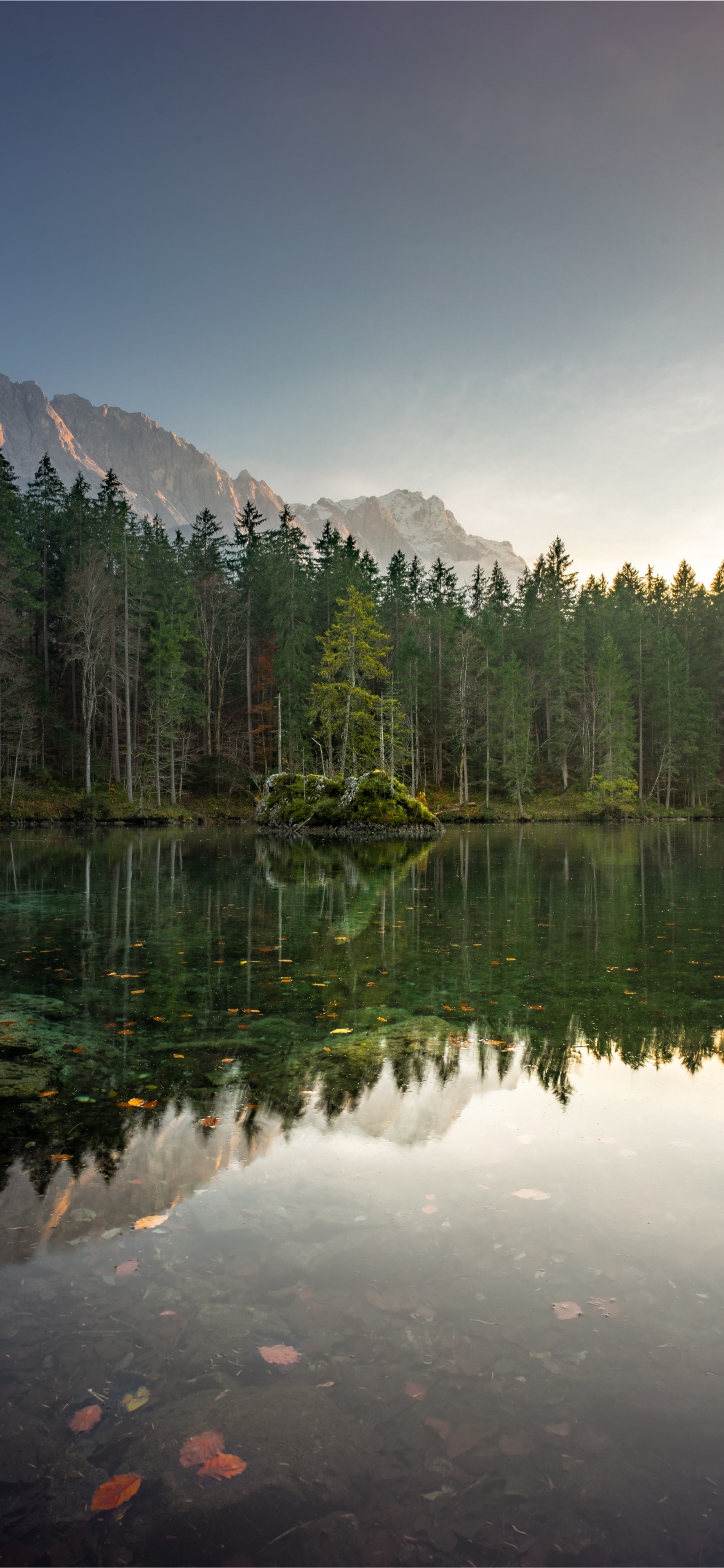 Reflexión, Naturaleza, Cuerpo de Agua, Lago, Desierto. Wallpaper in 1125x2436 Resolution