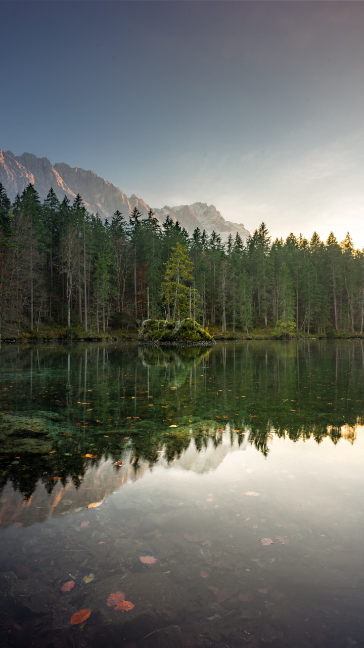 Reflexion, Natur, Gewässer, See, Wildnis. Wallpaper in 720x1280 Resolution