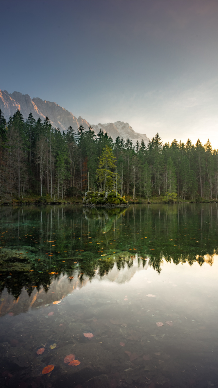 Reflexion, Natur, Gewässer, See, Wildnis. Wallpaper in 750x1334 Resolution