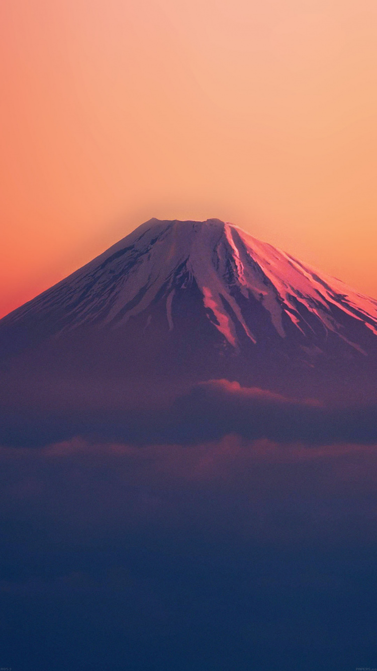 Stratovolcano, Mountainous Landforms, Mountain, Volcanic Landform, Cloud. Wallpaper in 750x1334 Resolution