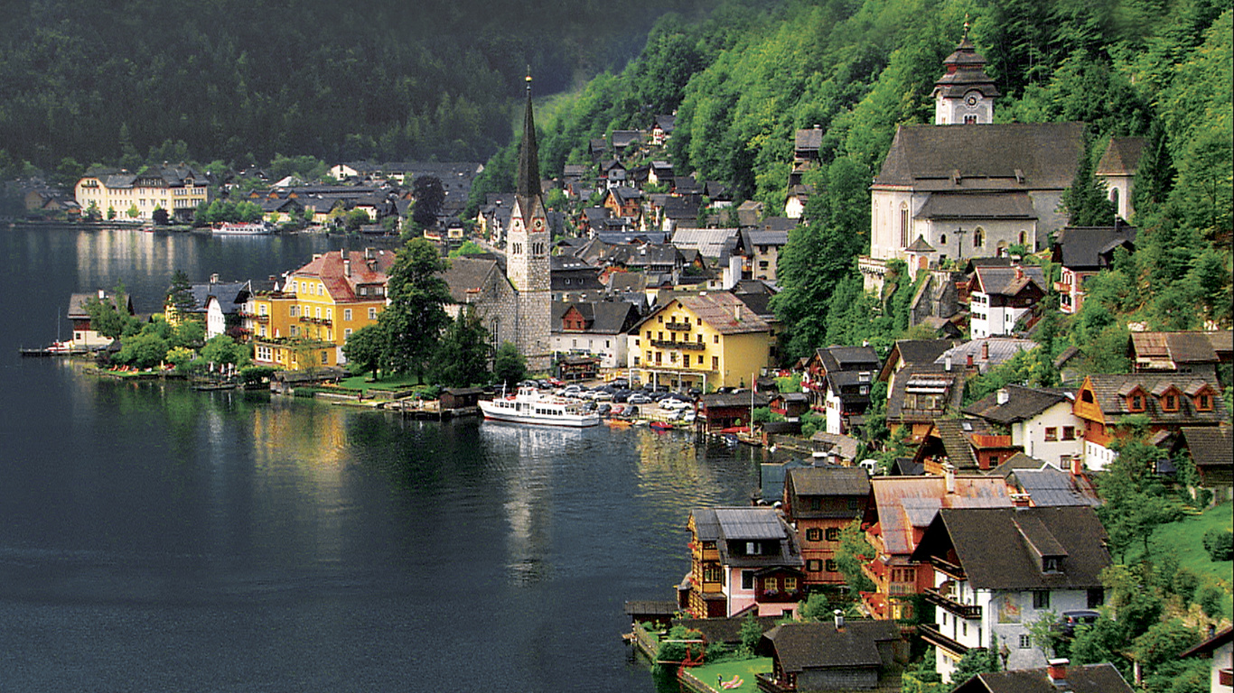 Houses Near Body of Water During Daytime. Wallpaper in 1366x768 Resolution