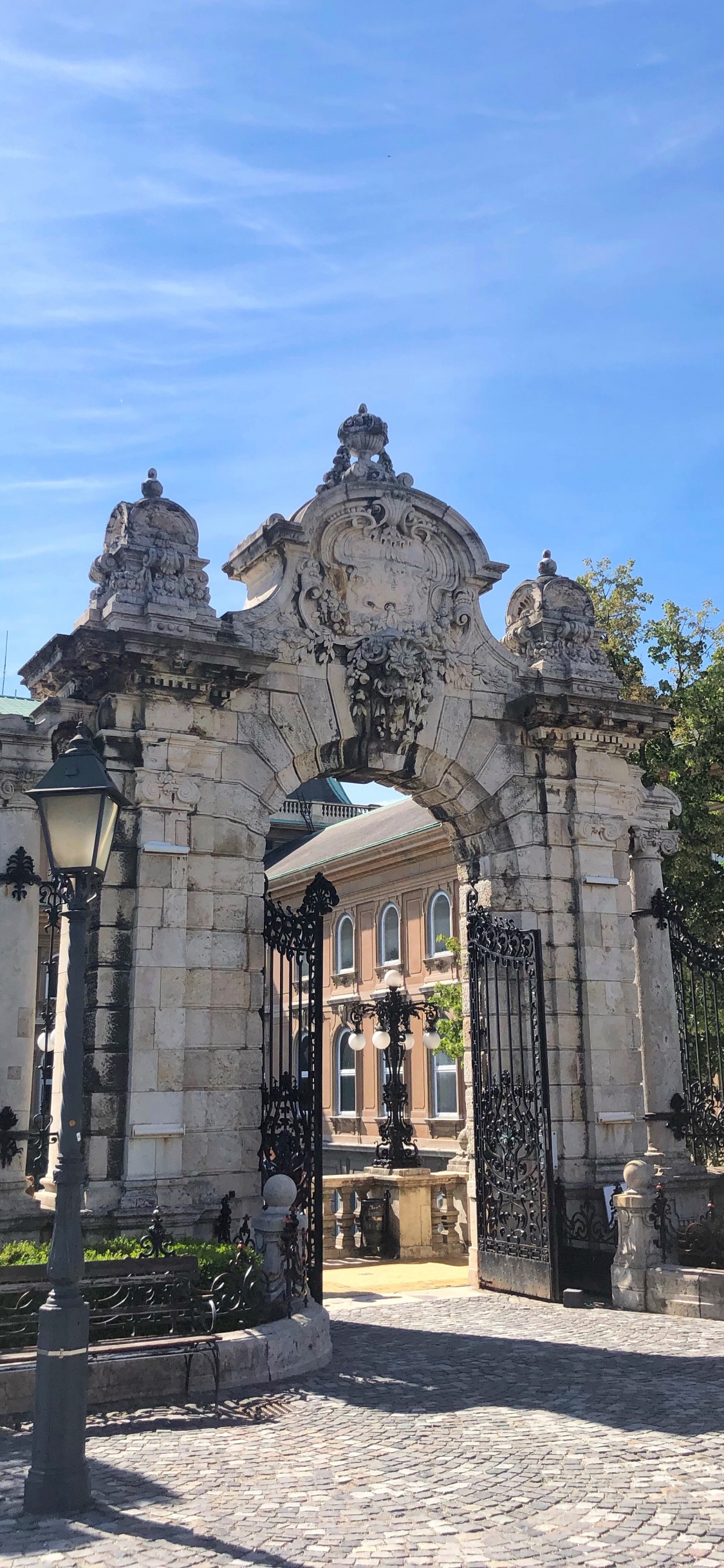 Buda Castle, 古典建筑, 纪念碑, 大厦, 古代历史 壁纸 1125x2436 允许