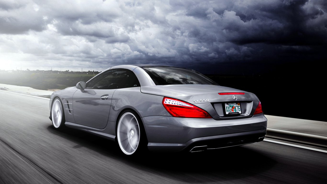 Grauer Porsche 911 Unterwegs. Wallpaper in 1366x768 Resolution