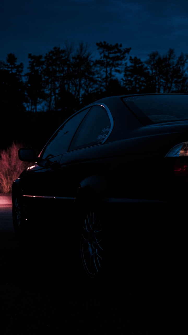 Black Car on Road During Night Time. Wallpaper in 720x1280 Resolution