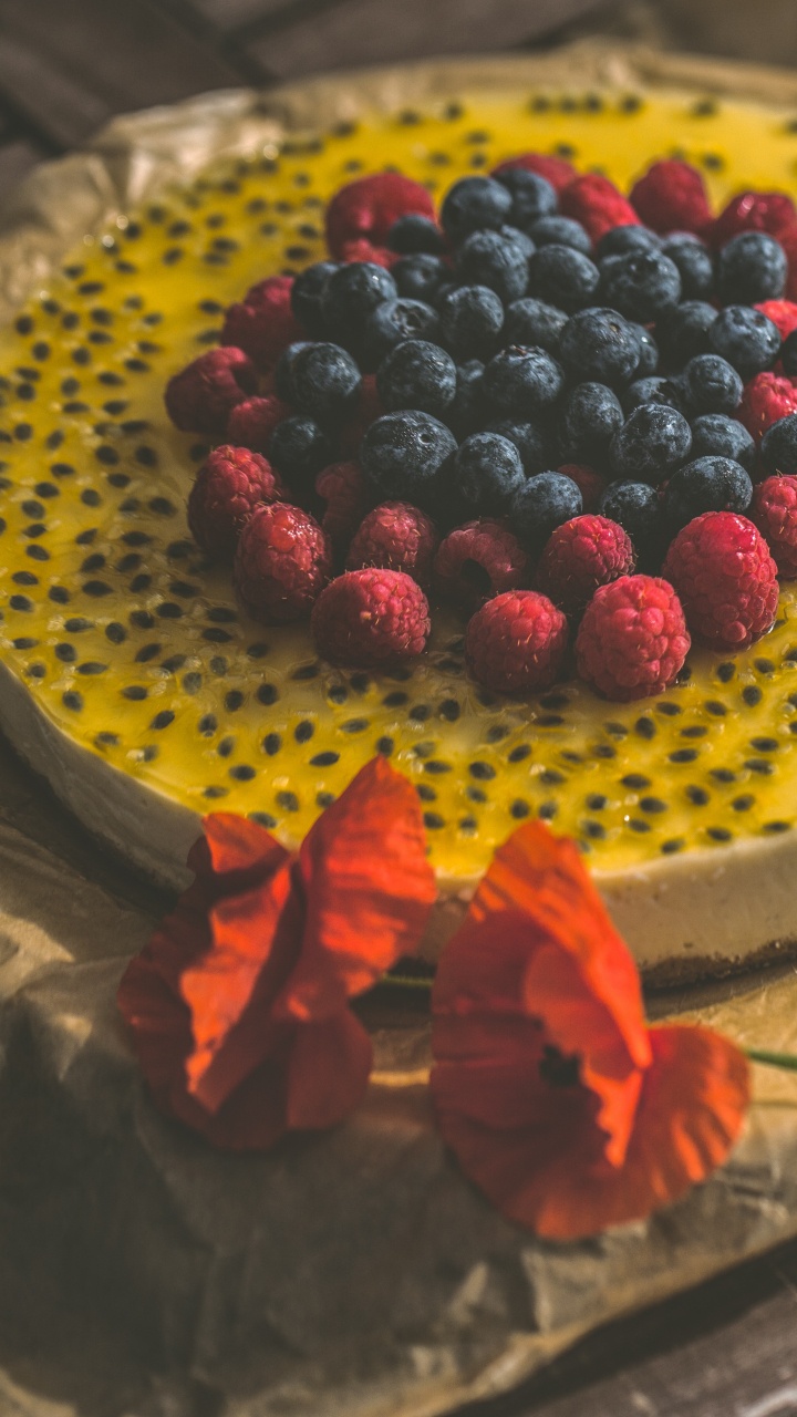 Red and Black Berries on White Ceramic Plate. Wallpaper in 720x1280 Resolution