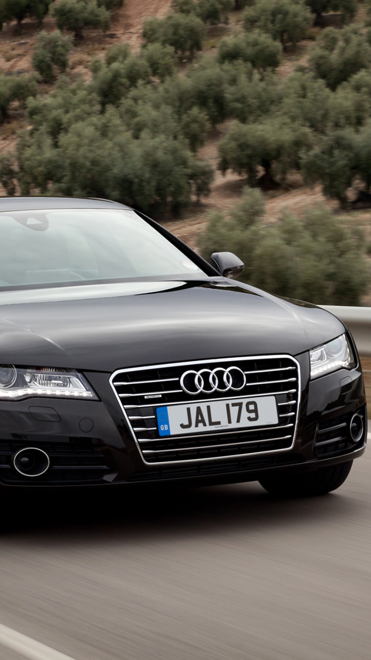 Audi Coupe Negro en la Carretera Durante el Día. Wallpaper in 750x1334 Resolution