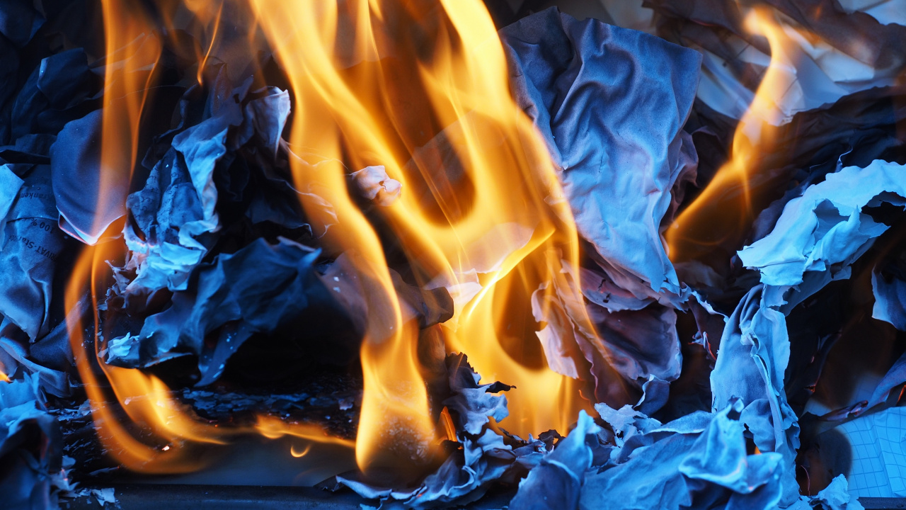 Illustration de Flamme Bleue et Jaune. Wallpaper in 1280x720 Resolution