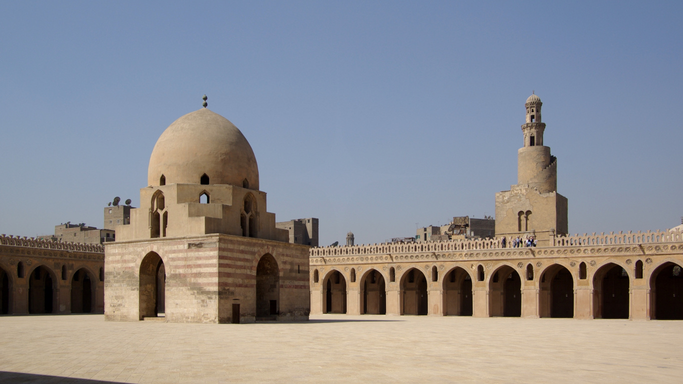Brown Concrete Dome Building Under Blue Sky During Daytime. Wallpaper in 1366x768 Resolution