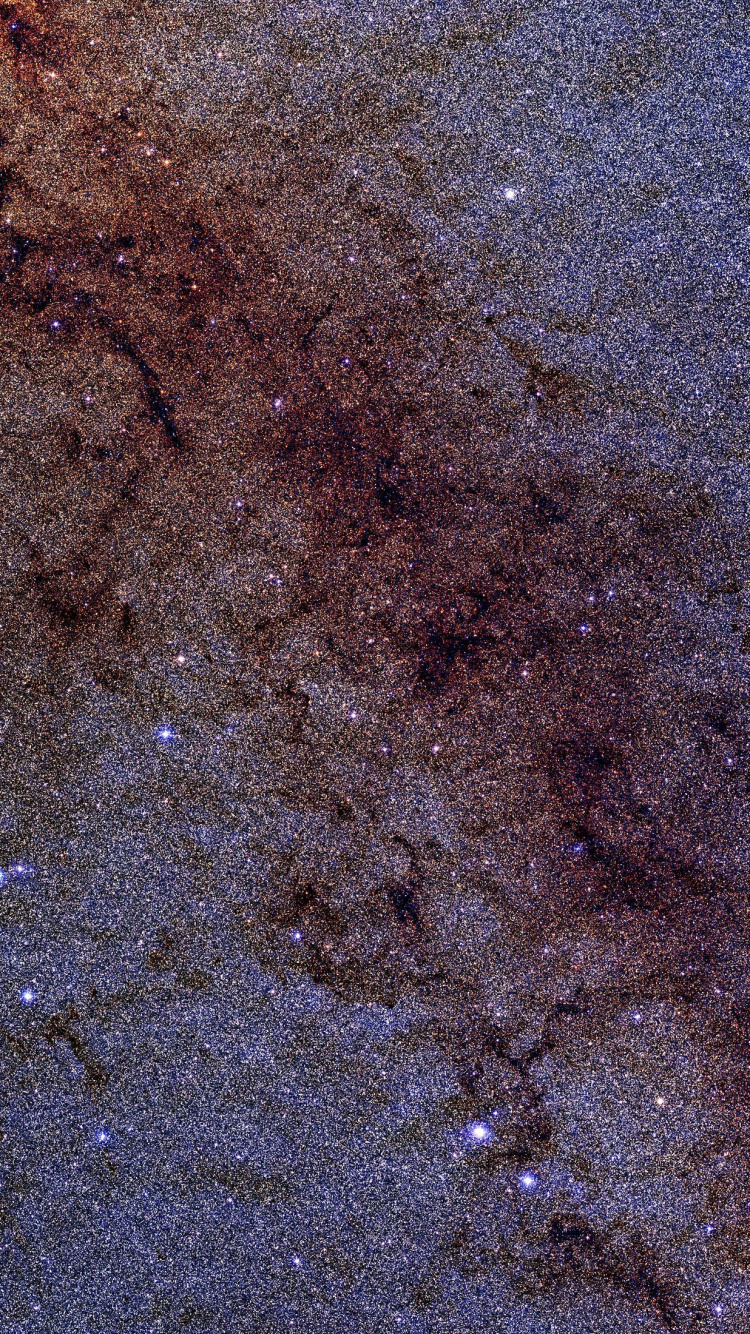 Schwarz-weißes Textil Auf Grauem Sand. Wallpaper in 750x1334 Resolution