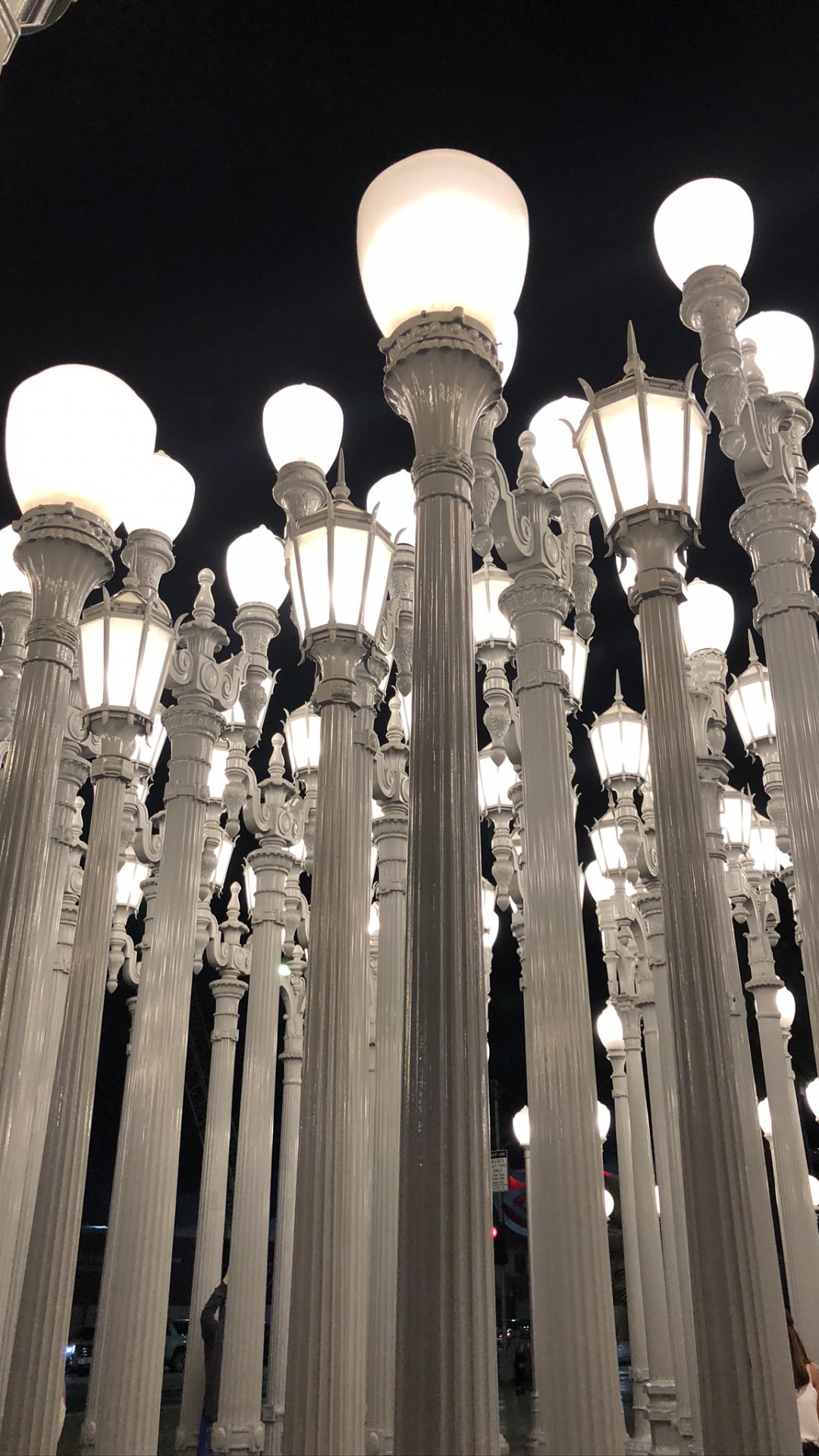 Los Angeles County Kunstmuseum, Leuchter, Leuchte, Tageszeit, Architektur. Wallpaper in 1080x1920 Resolution