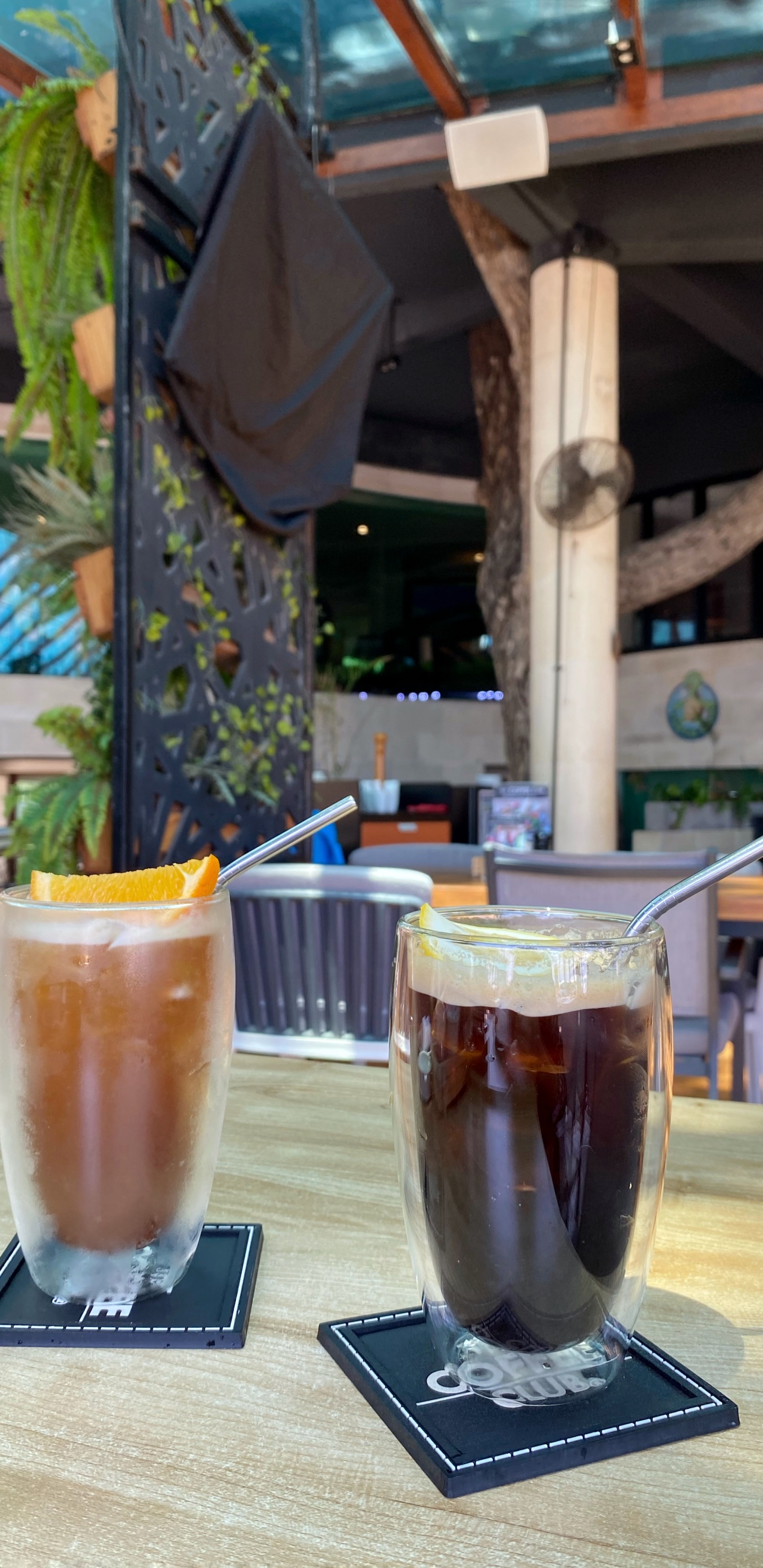 Table, Vaisselle, Mesure, Verrerie, Jus. Wallpaper in 1440x2960 Resolution