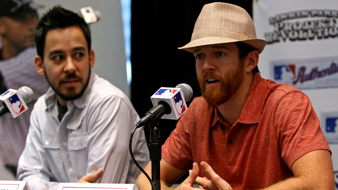 Public Relations, Facial Hair, Public, Hair, Wool. Wallpaper in 1280x720 Resolution