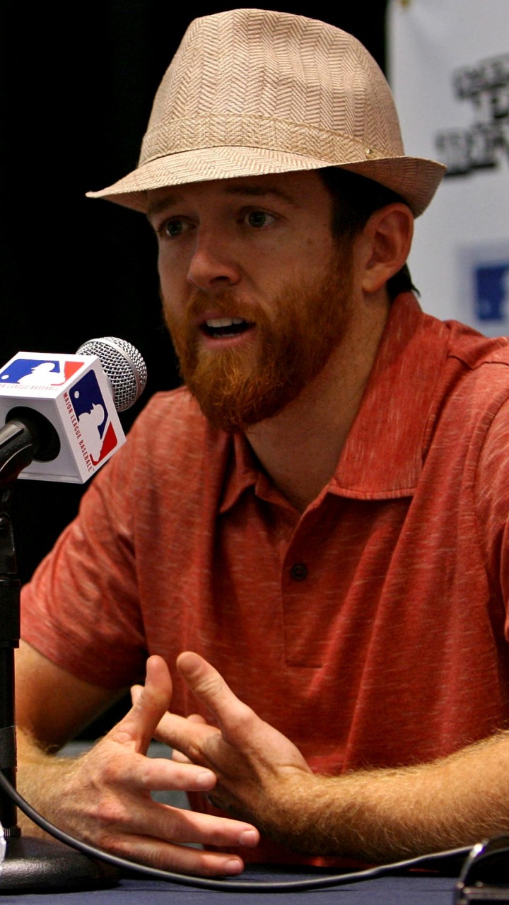 Public Relations, Facial Hair, Public, Hair, Wool. Wallpaper in 720x1280 Resolution