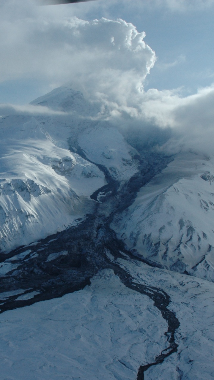 Snow Covered Mountain Under White Clouds During Daytime. Wallpaper in 720x1280 Resolution