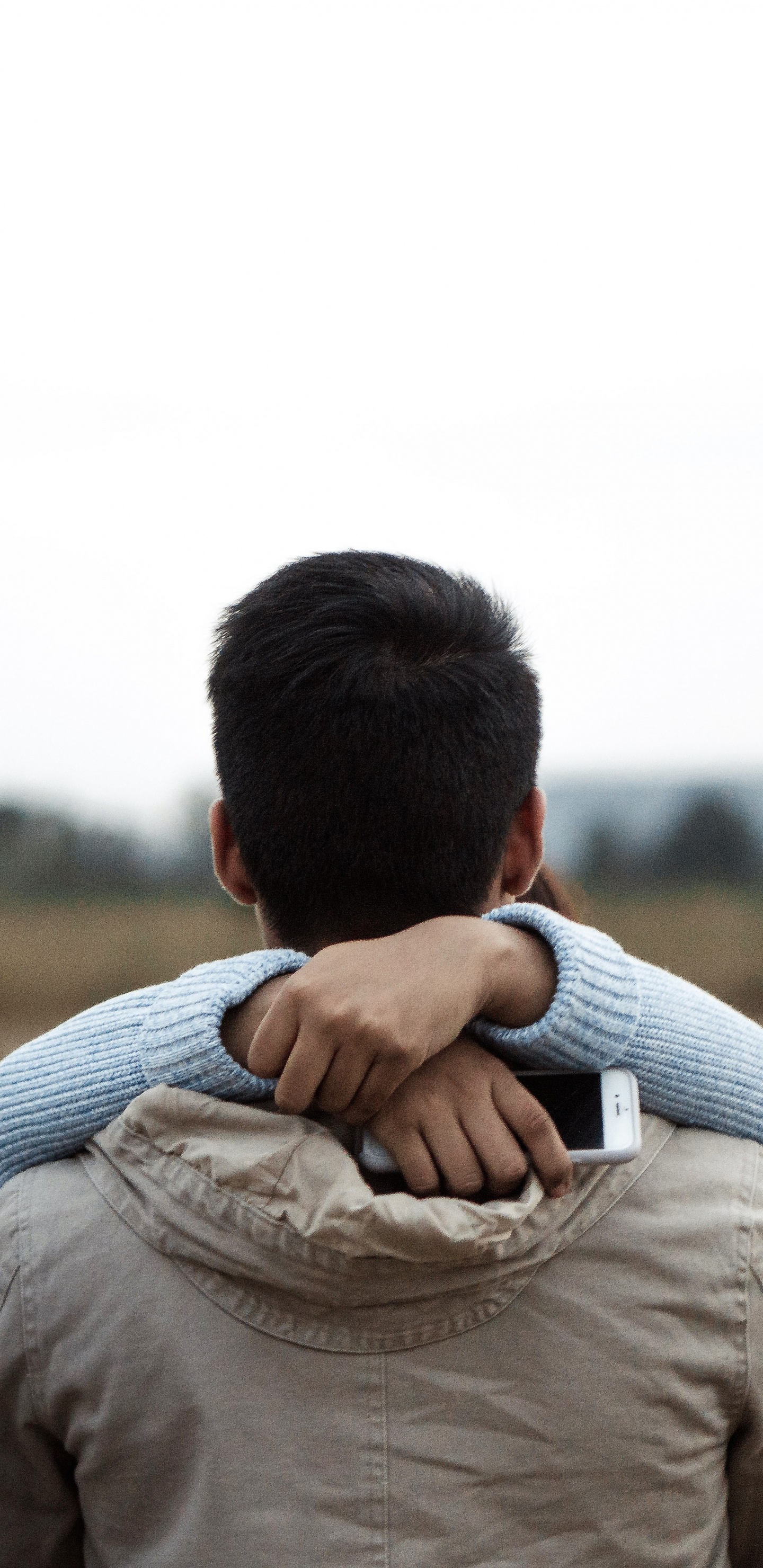 Câlin, Les Gens Dans la Nature, L'homme, L'herbe de la Famille, Prairie. Wallpaper in 1440x2960 Resolution