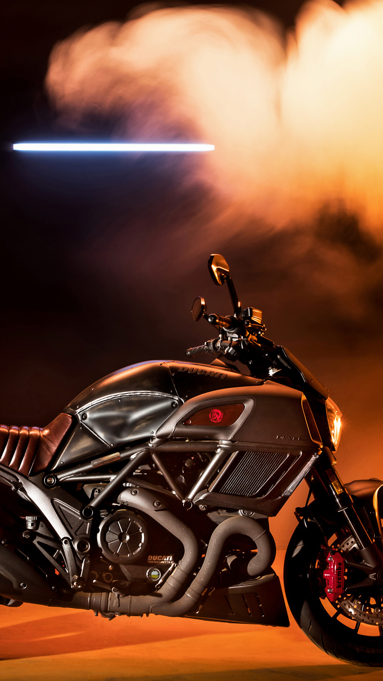 Black and Red Sports Bike. Wallpaper in 750x1334 Resolution