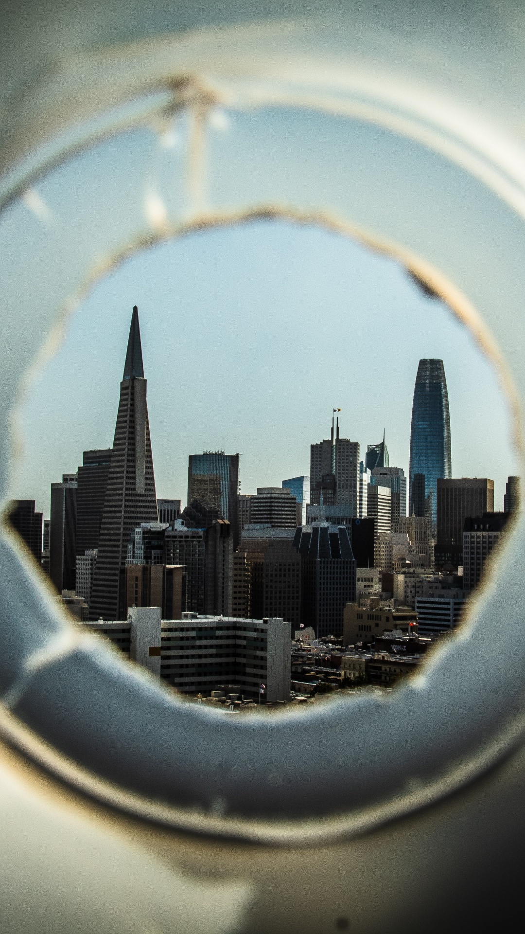 Edificios de Gran Altura Bajo un Cielo Azul Durante el Día. Wallpaper in 1080x1920 Resolution