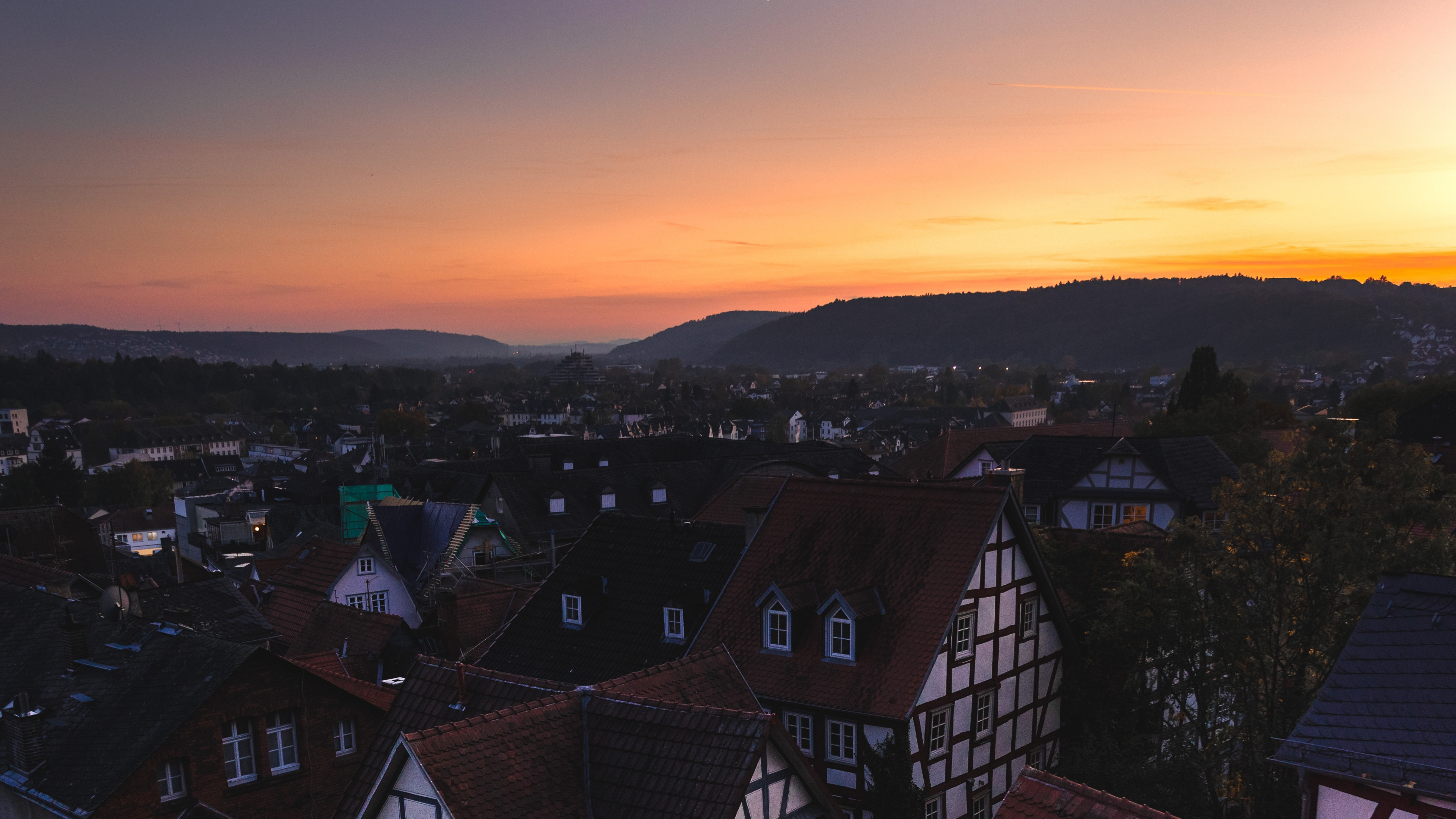 Aerial View of City During Sunset. Wallpaper in 3840x2160 Resolution