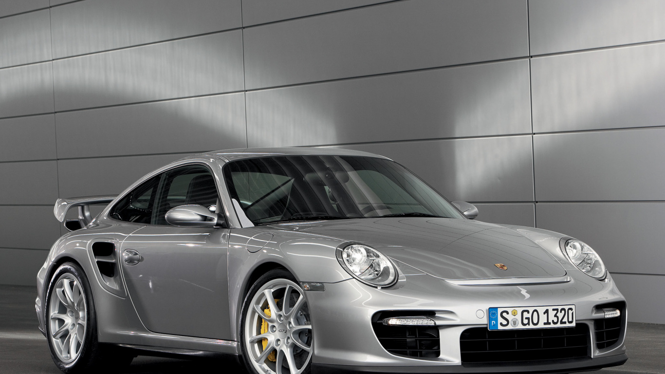 Gray Mercedes Benz Coupe Parked in a Garage. Wallpaper in 1366x768 Resolution