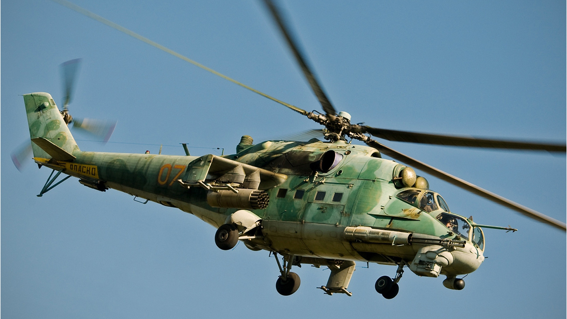 Green and Black Fighter Plane in The Sky. Wallpaper in 1920x1080 Resolution