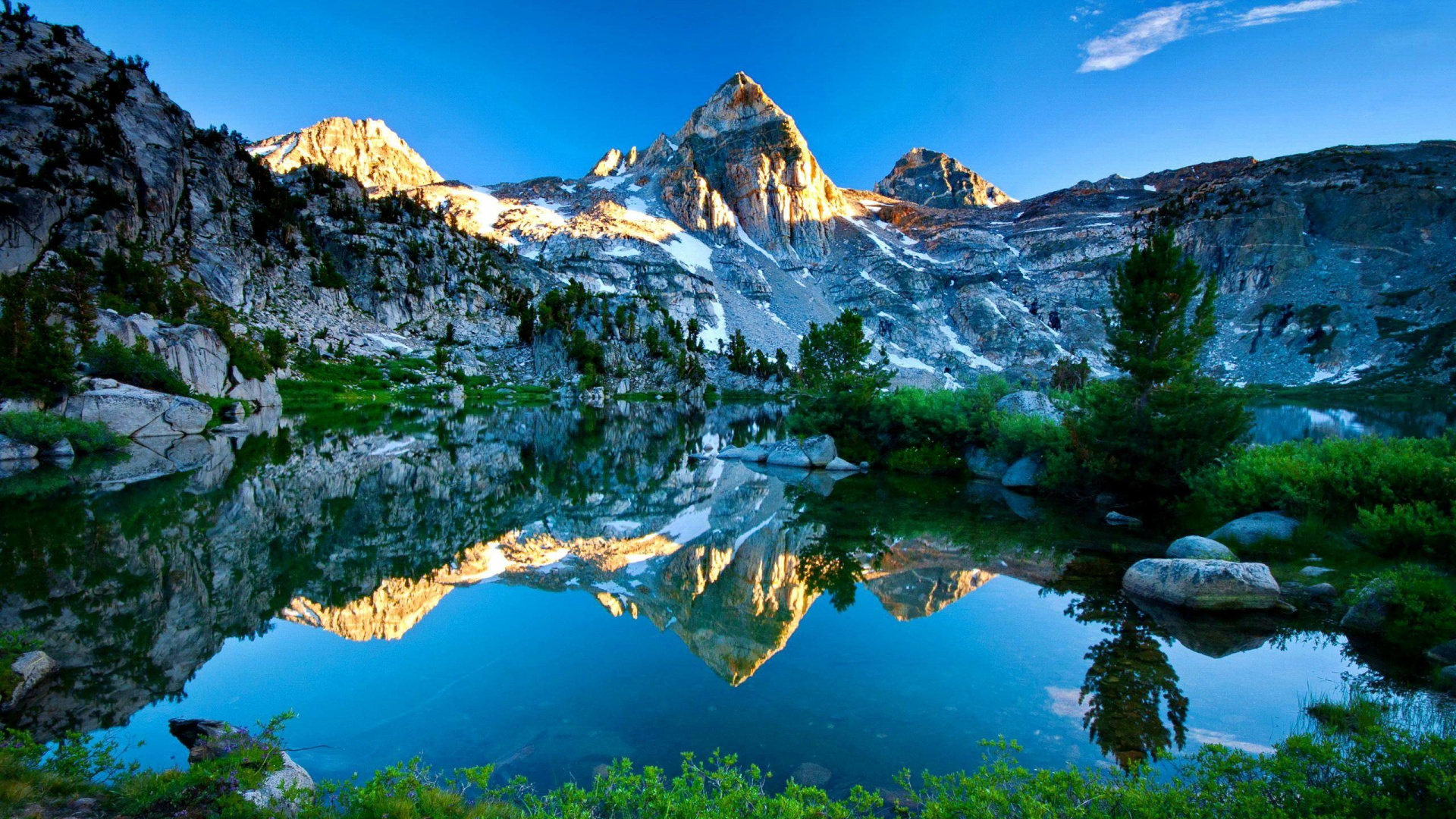 Snow Covered Mountain Near Lake During Daytime. Wallpaper in 1920x1080 Resolution