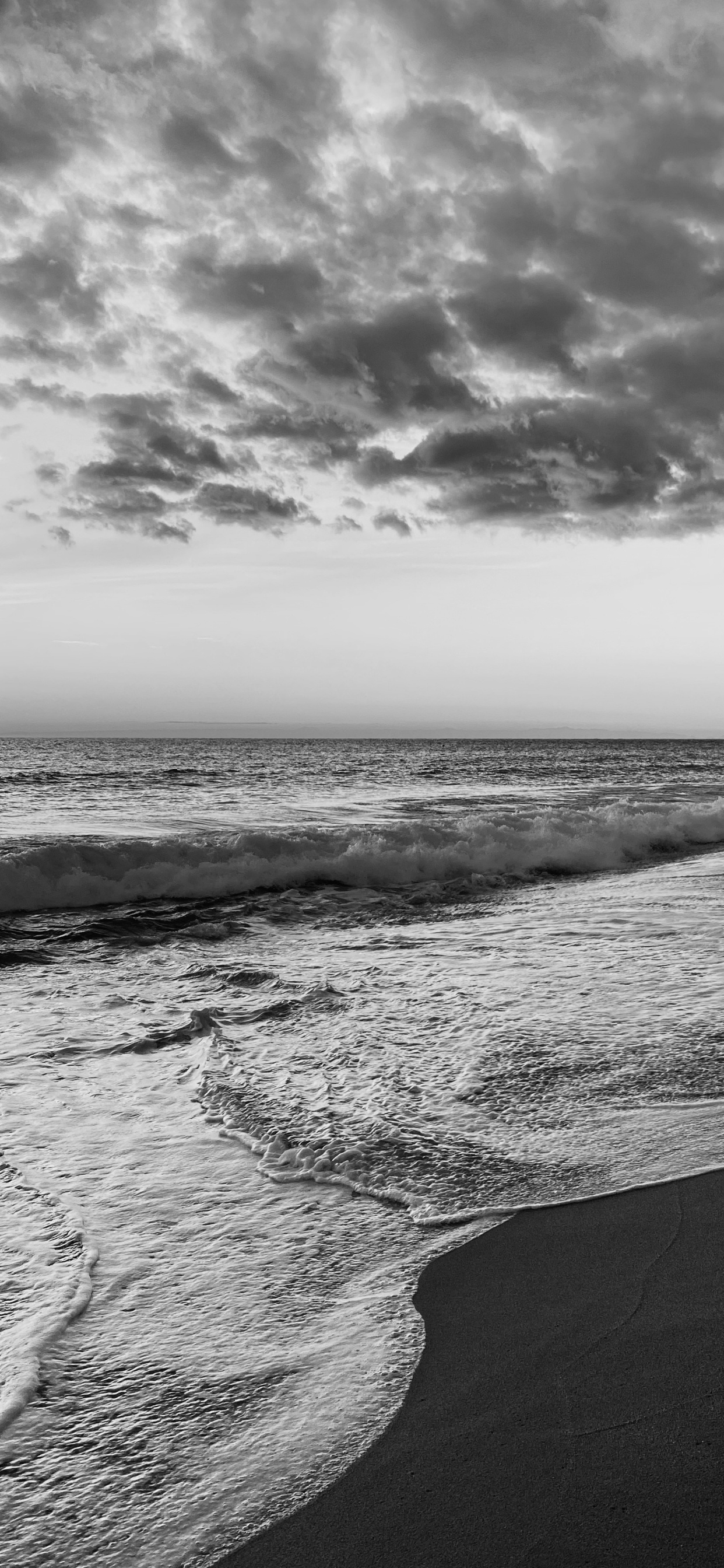 Mar, en Blanco y Negro, Agua, Ambiente, Paisaje Natural. Wallpaper in 1242x2688 Resolution