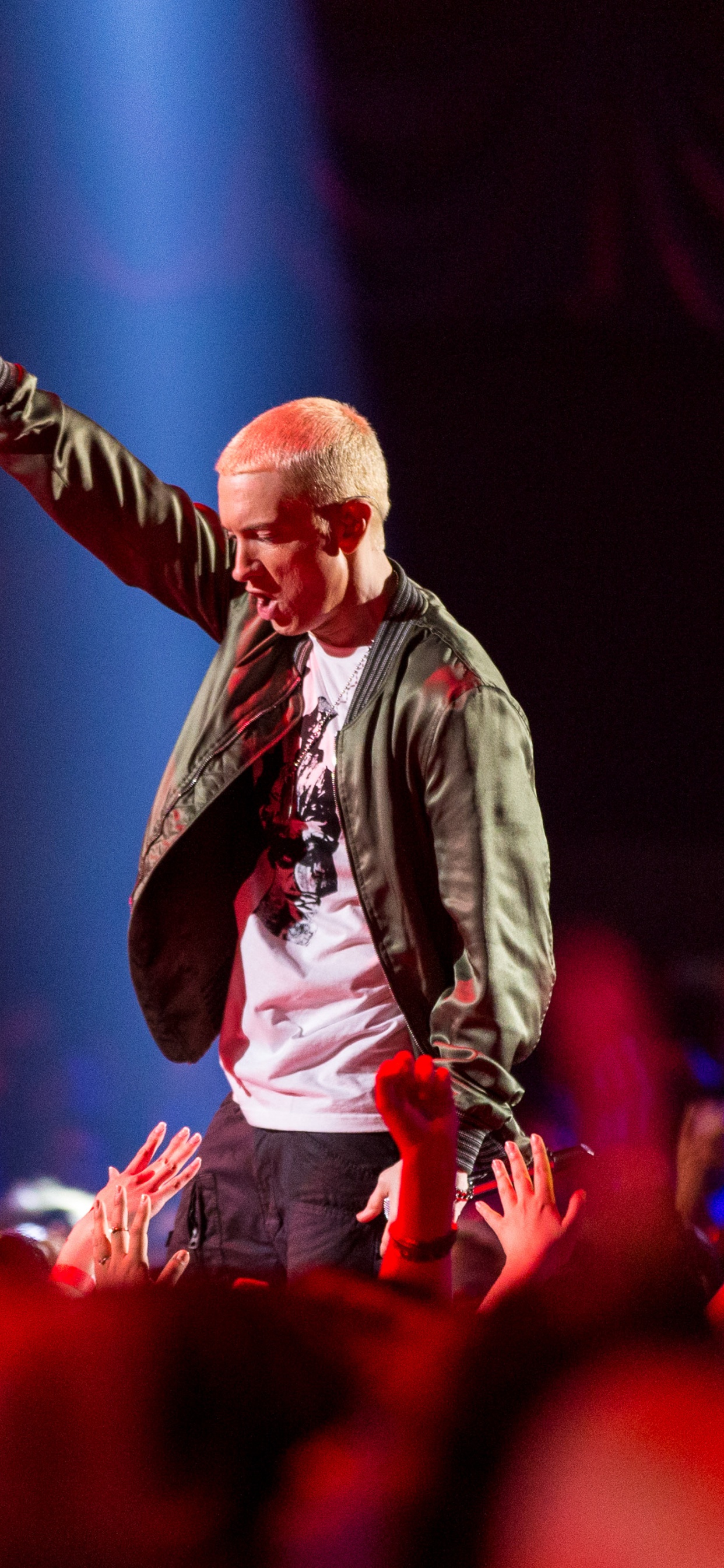 Eminem, Concierto, Rendimiento, Entretenimiento, Artes Escénicas. Wallpaper in 1242x2688 Resolution