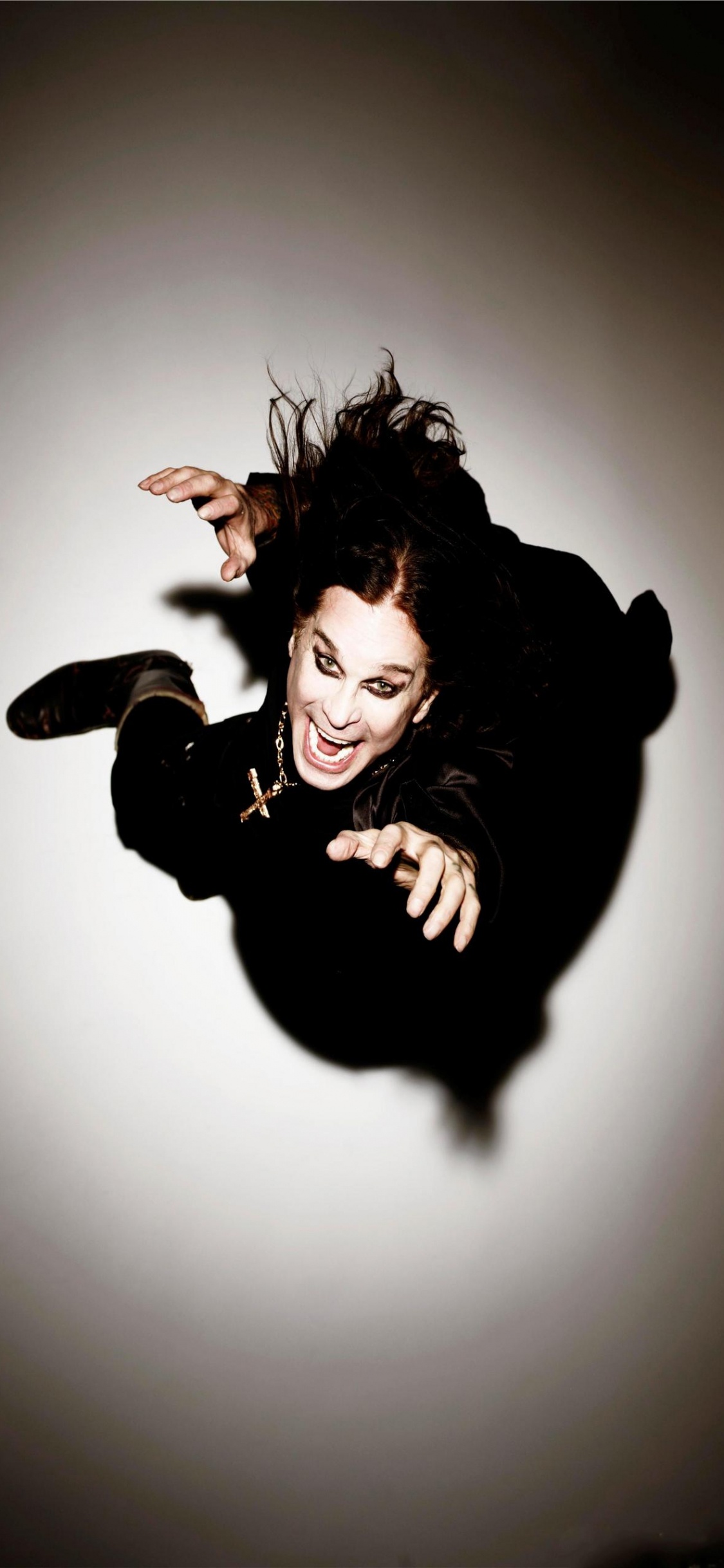 Let Me Hear You Scream, Scream, Smile, Black Sabbath, Concert. Wallpaper in 1125x2436 Resolution