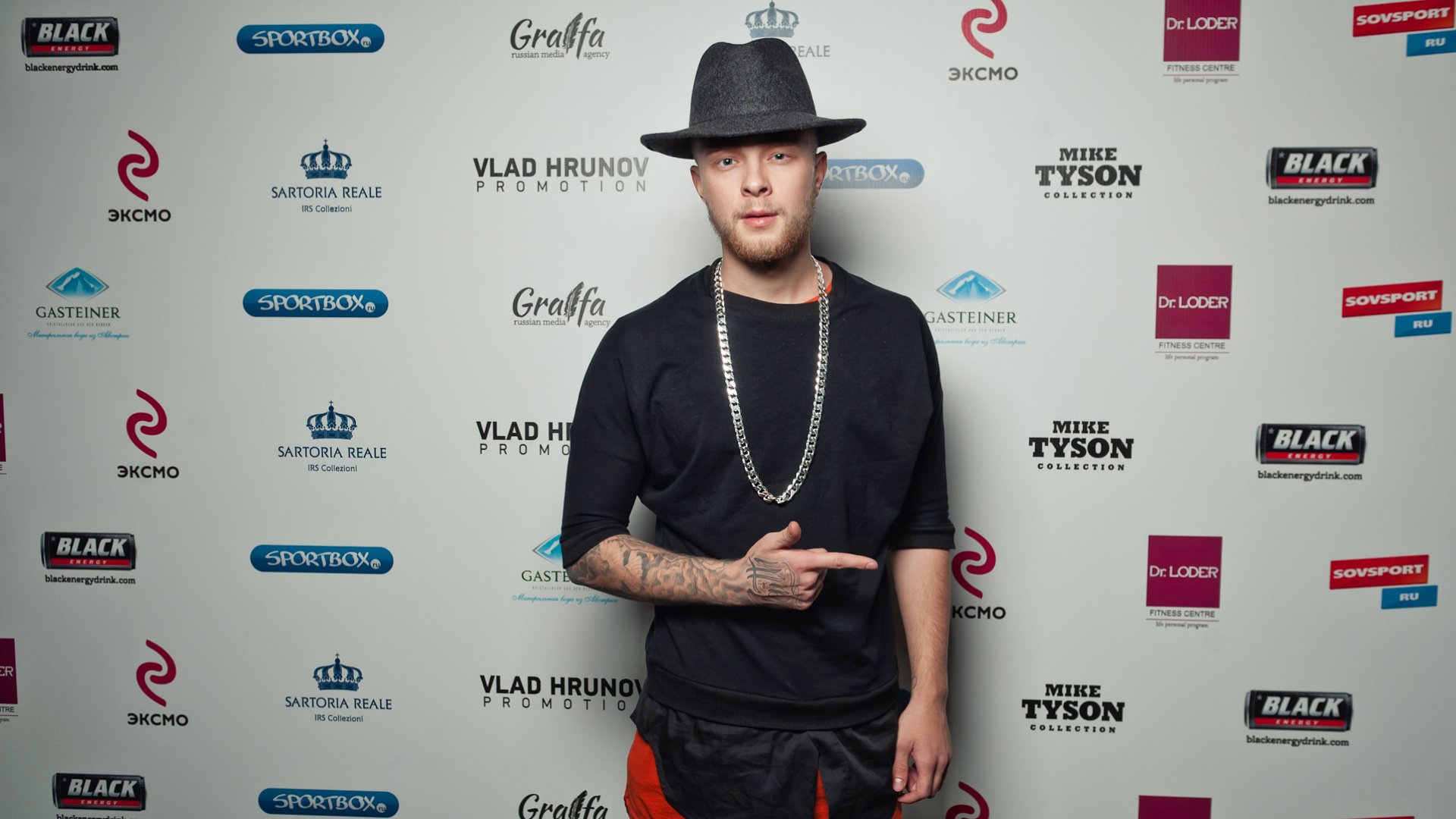 Brillen, Mode-Accessoire, Teppichboden, Street Fashion, Hut. Wallpaper in 1920x1080 Resolution