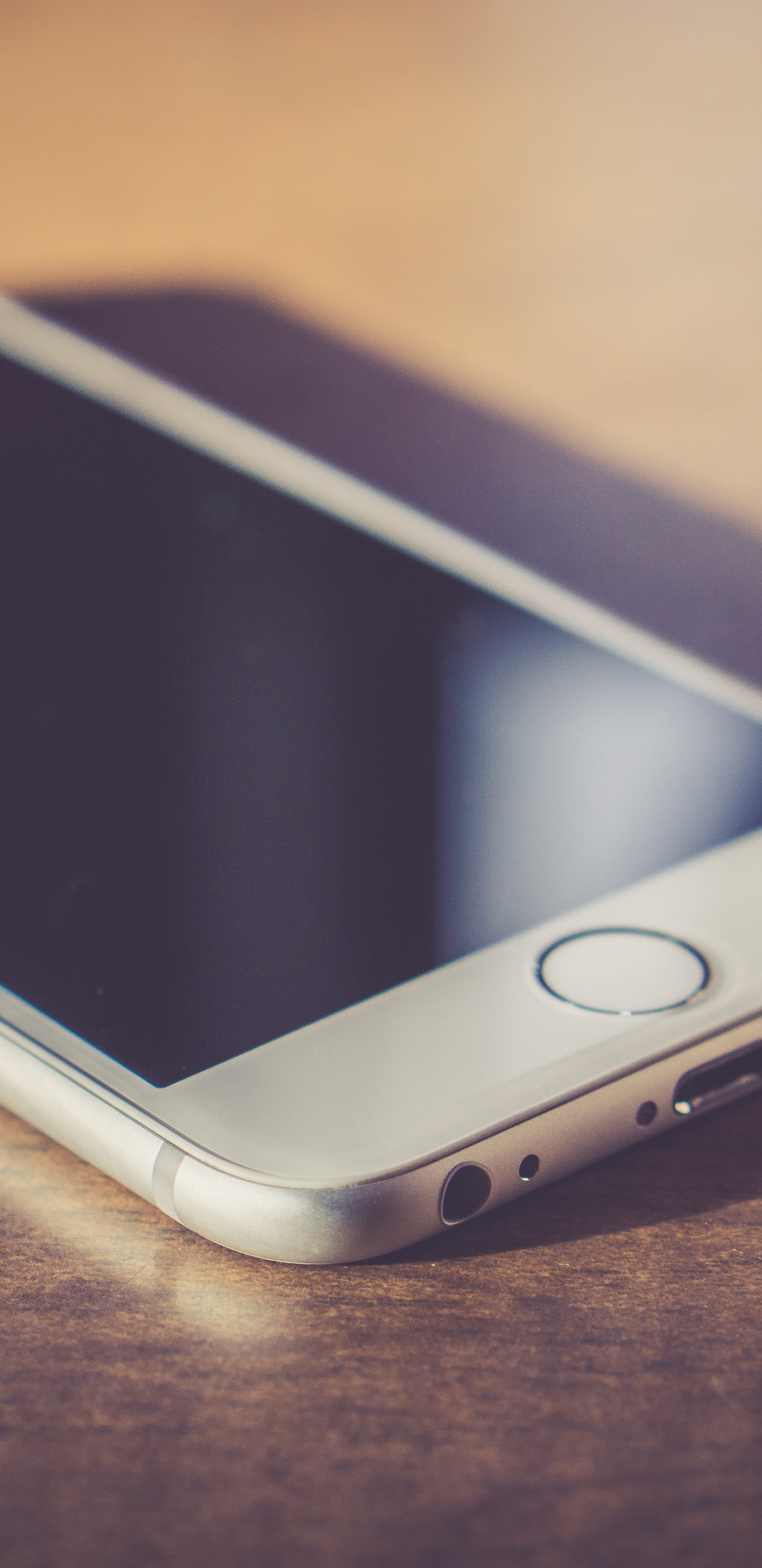 Gold Iphone 6 on Brown Wooden Table. Wallpaper in 1440x2960 Resolution