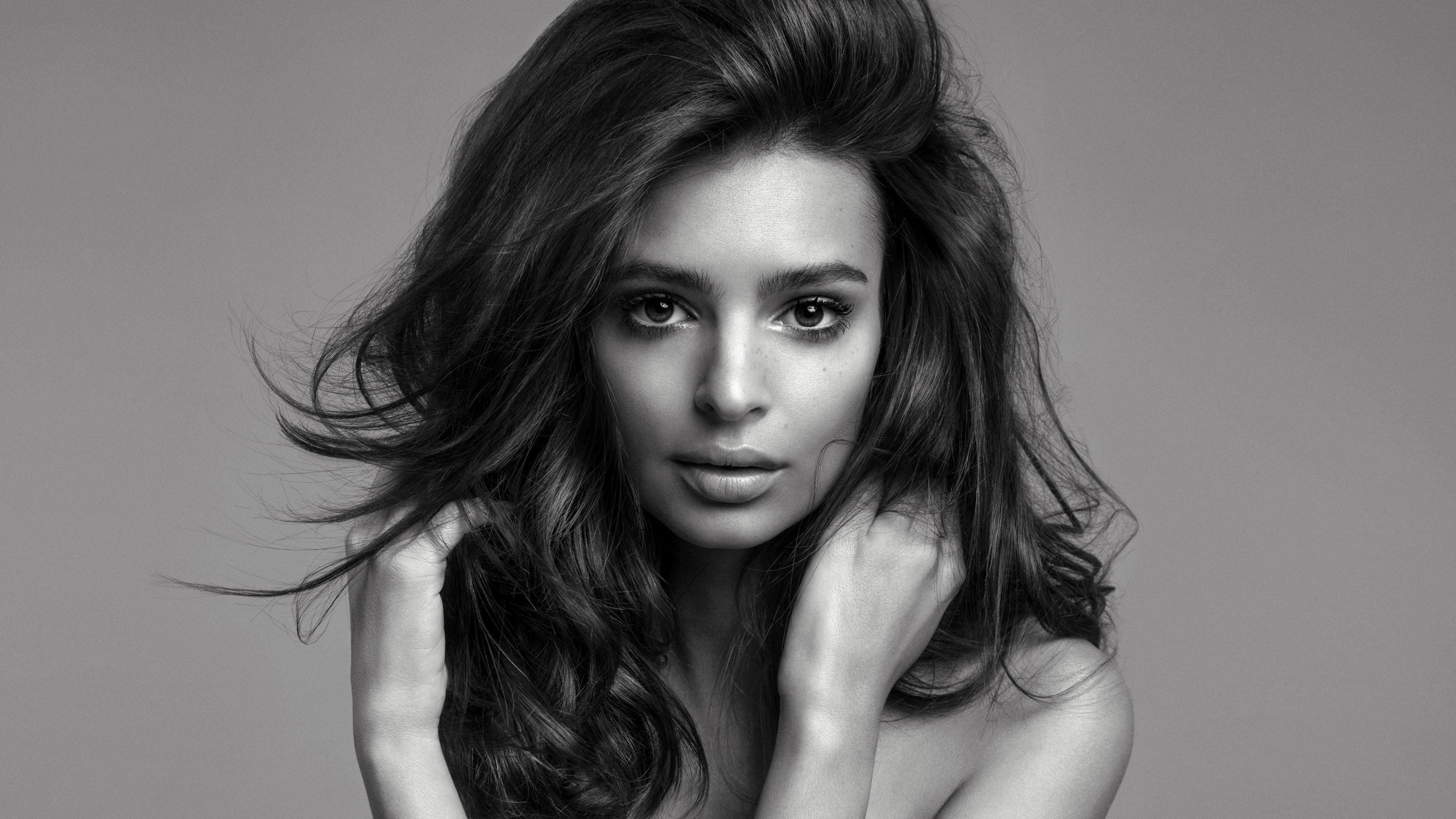 Emily Ratajkowski Hair Campaign, Krastase, Model, Inez and Vinoodh, Nose. Wallpaper in 2560x1440 Resolution